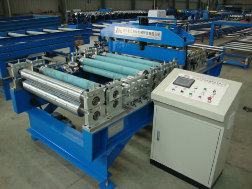 Panneau sandwich pain formant la machine