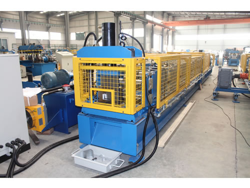 Rouleau de cadre en acier formant la machine