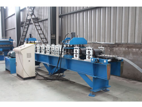 Cable Tray pain formant la machine
